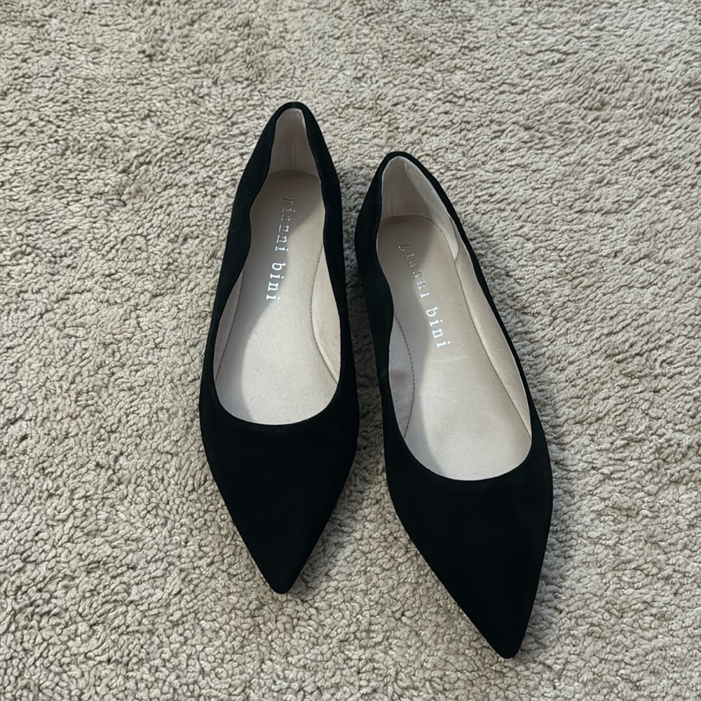 NWOT Gianni Bini black suede leather ballet flats